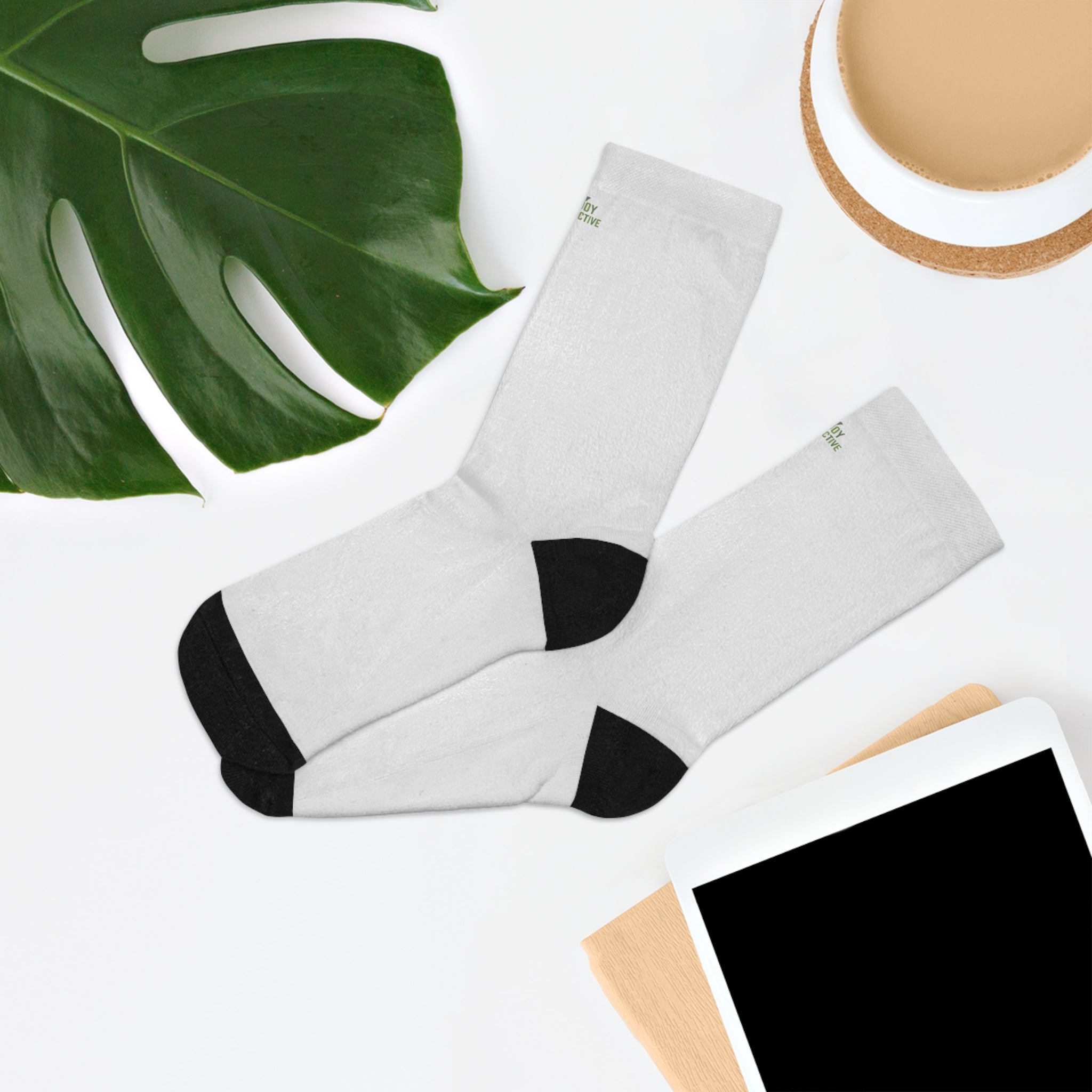 Eco-Friendly 'We Love Recycling' Crew Socks — Recycled Polyester Comfort